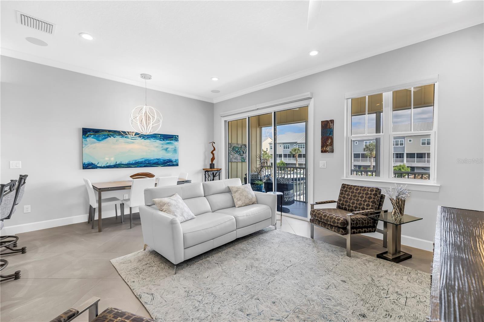 Image 13 of 66 For 6024 Moorings Drive S