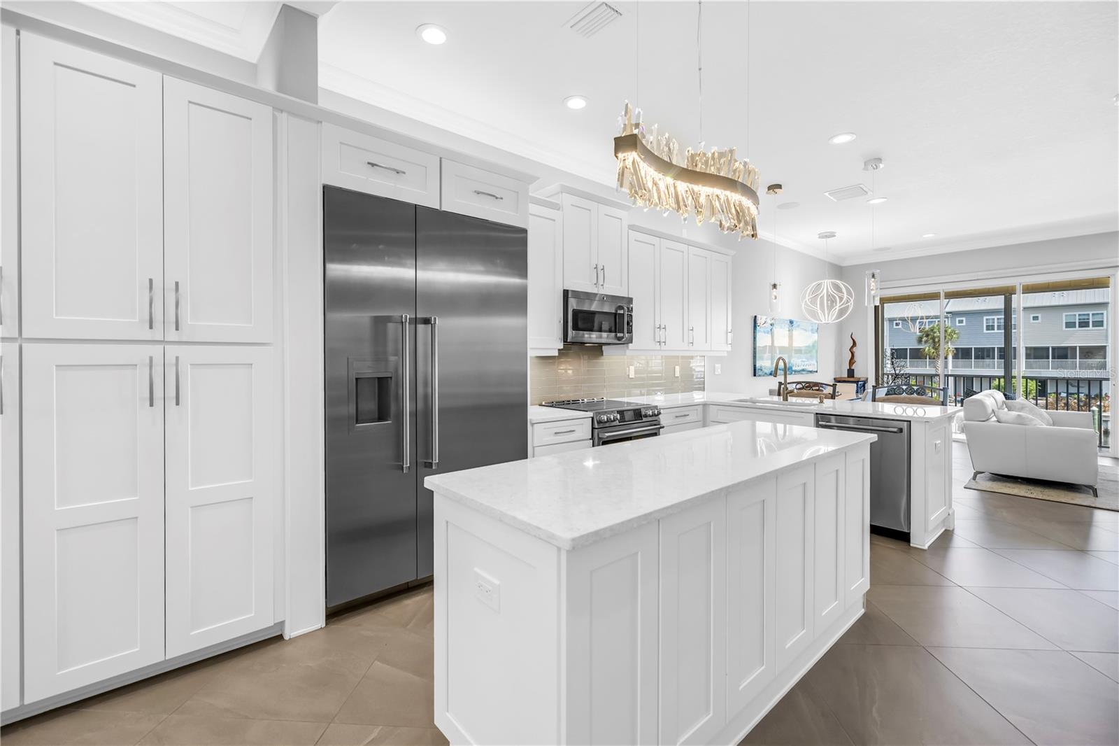 Image 18 of 66 For 6024 Moorings Drive S