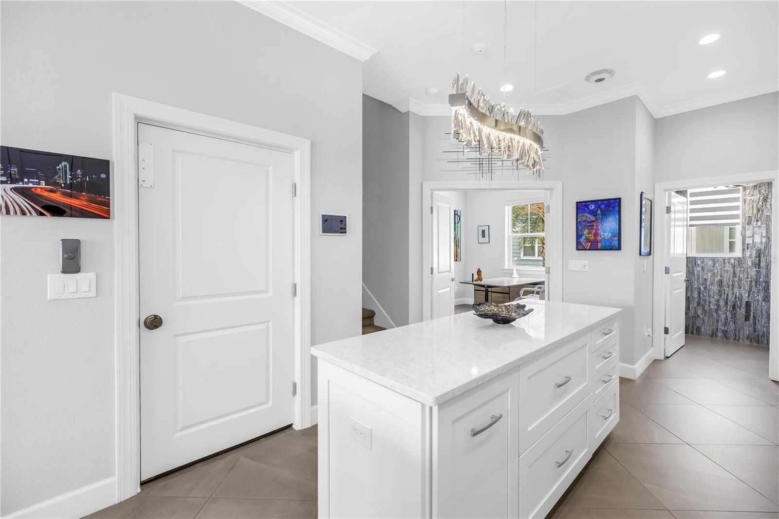 Image 23 of 66 For 6024 Moorings Drive S