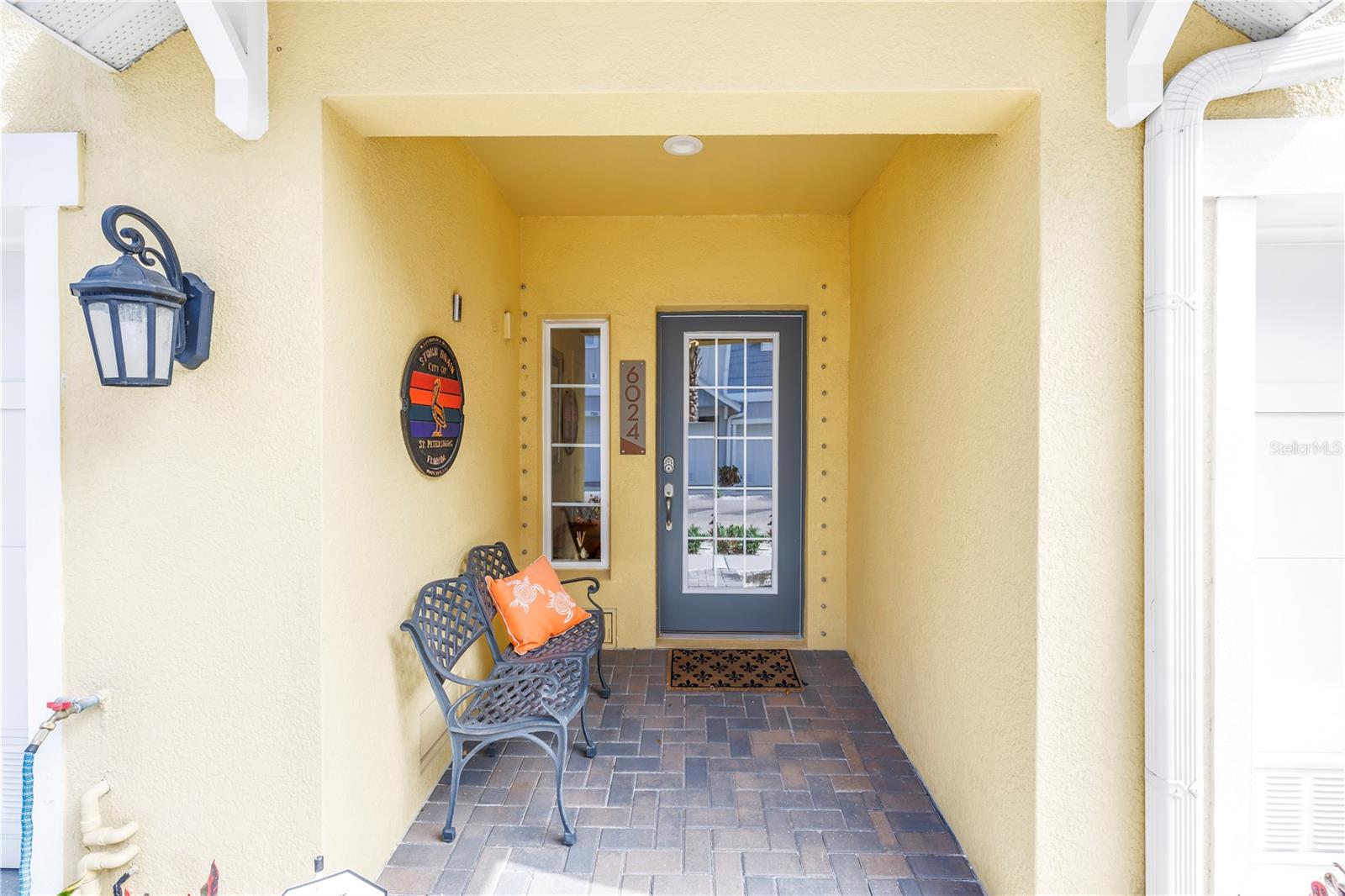 Image 5 of 66 For 6024 Moorings Drive S