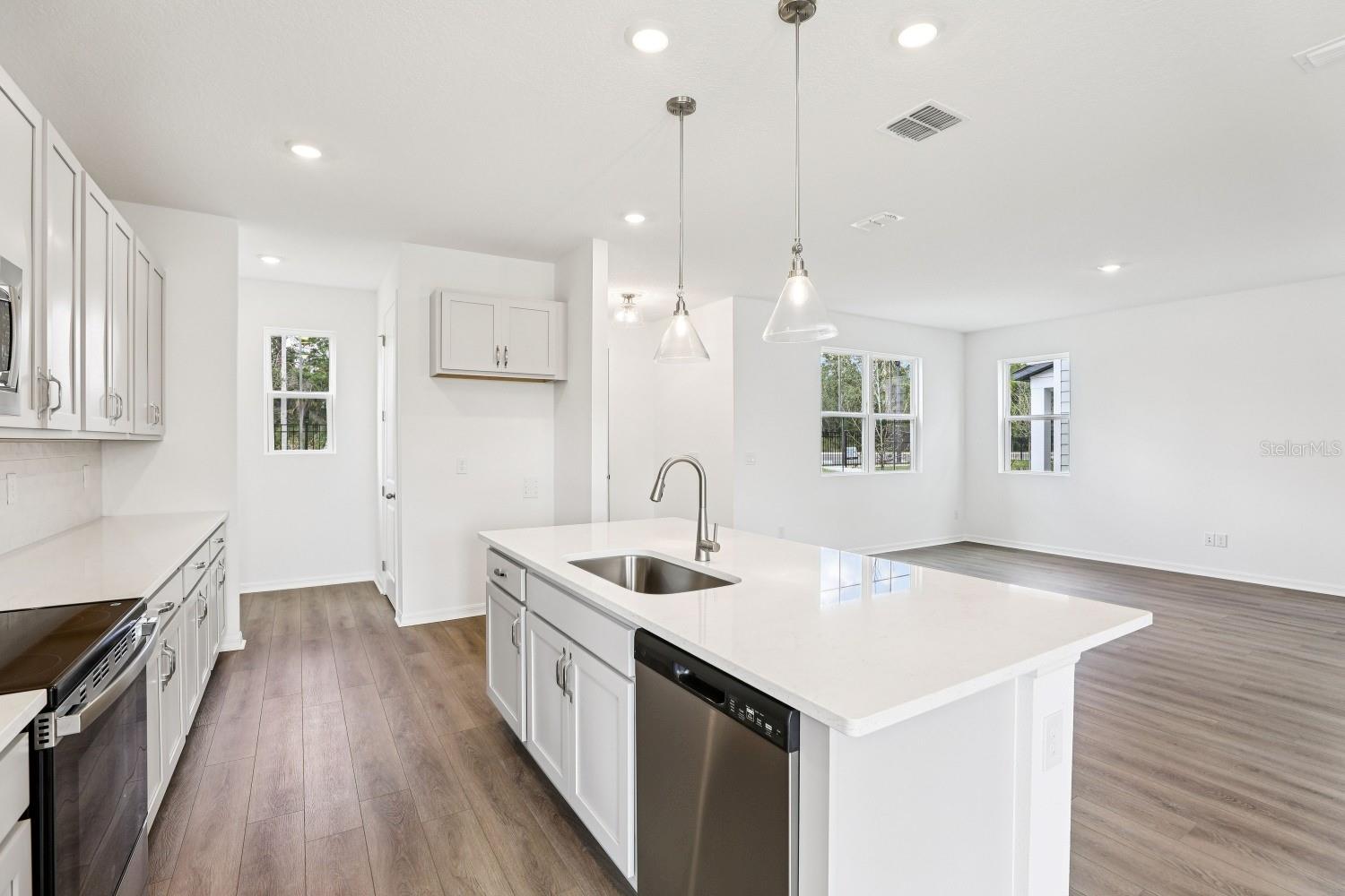 Image 14 of 40 For 2485 Zuni Road