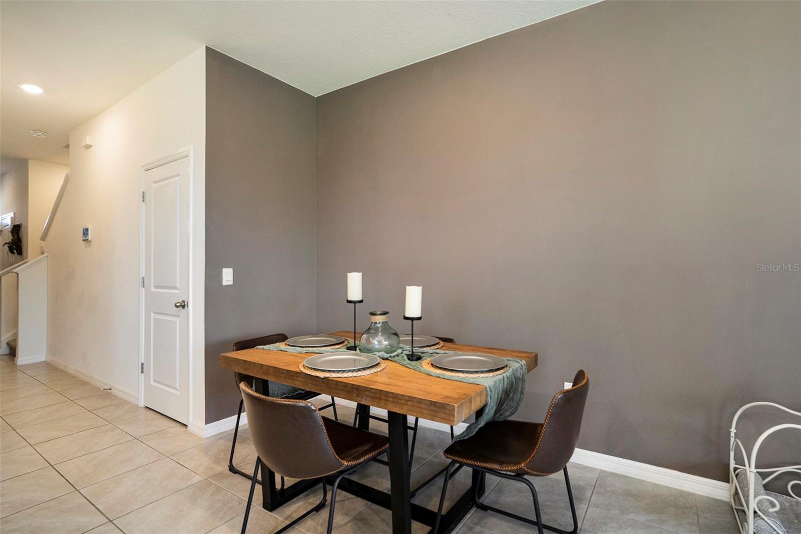 Image 10 of 30 For 194 Mangrove Shade Circle