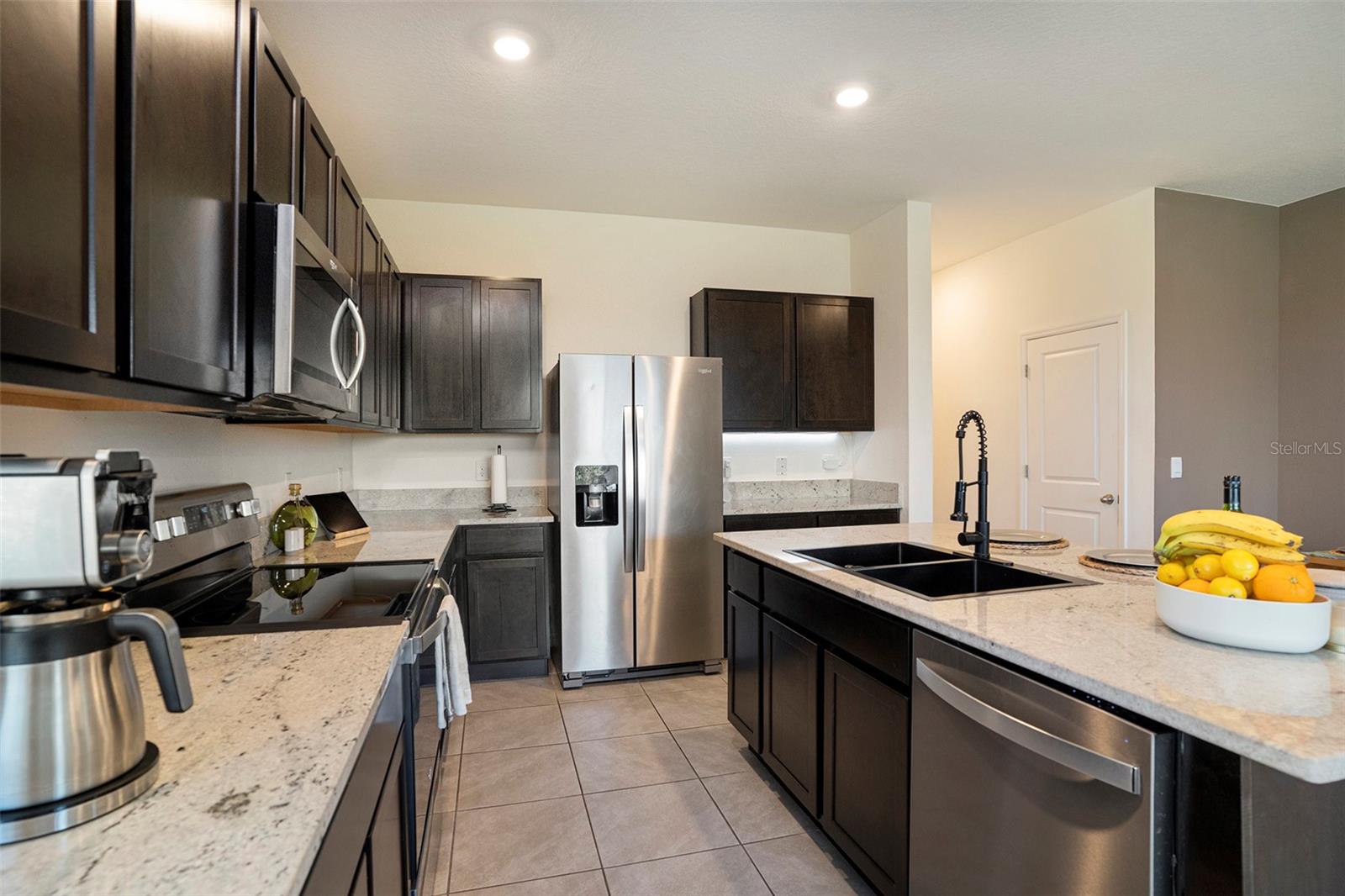 Image 14 of 30 For 194 Mangrove Shade Circle