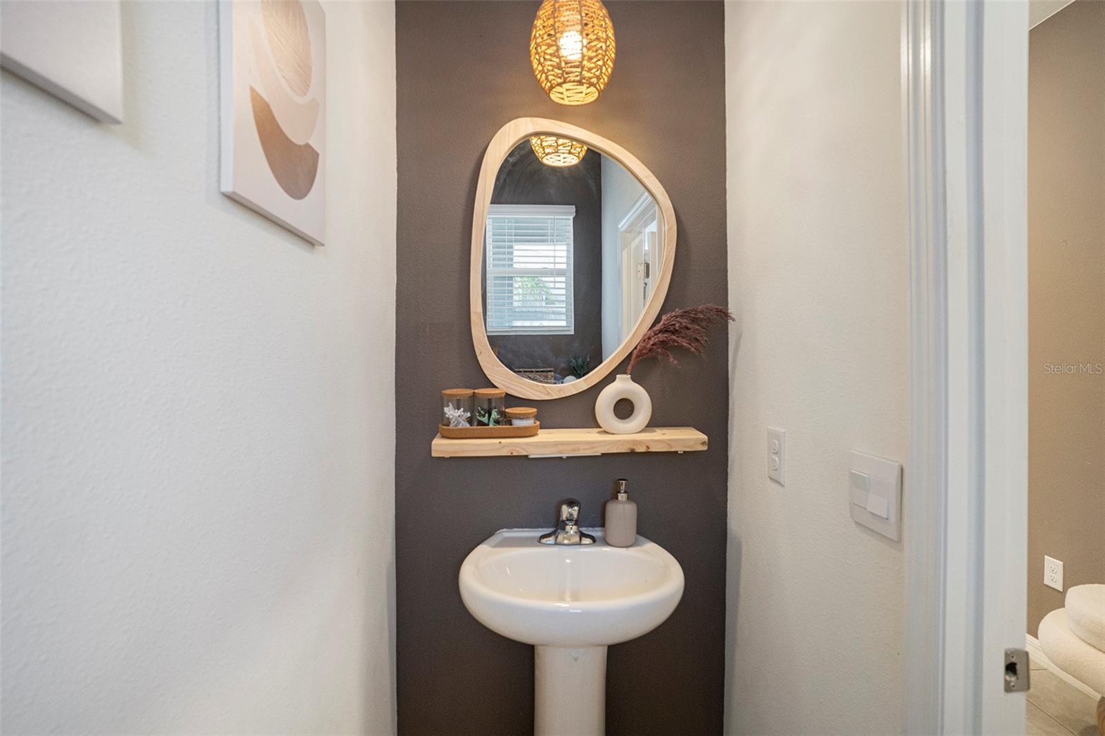 Image 15 of 30 For 194 Mangrove Shade Circle