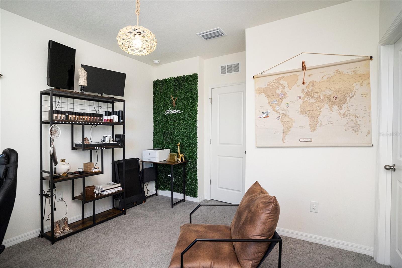 Image 17 of 30 For 194 Mangrove Shade Circle