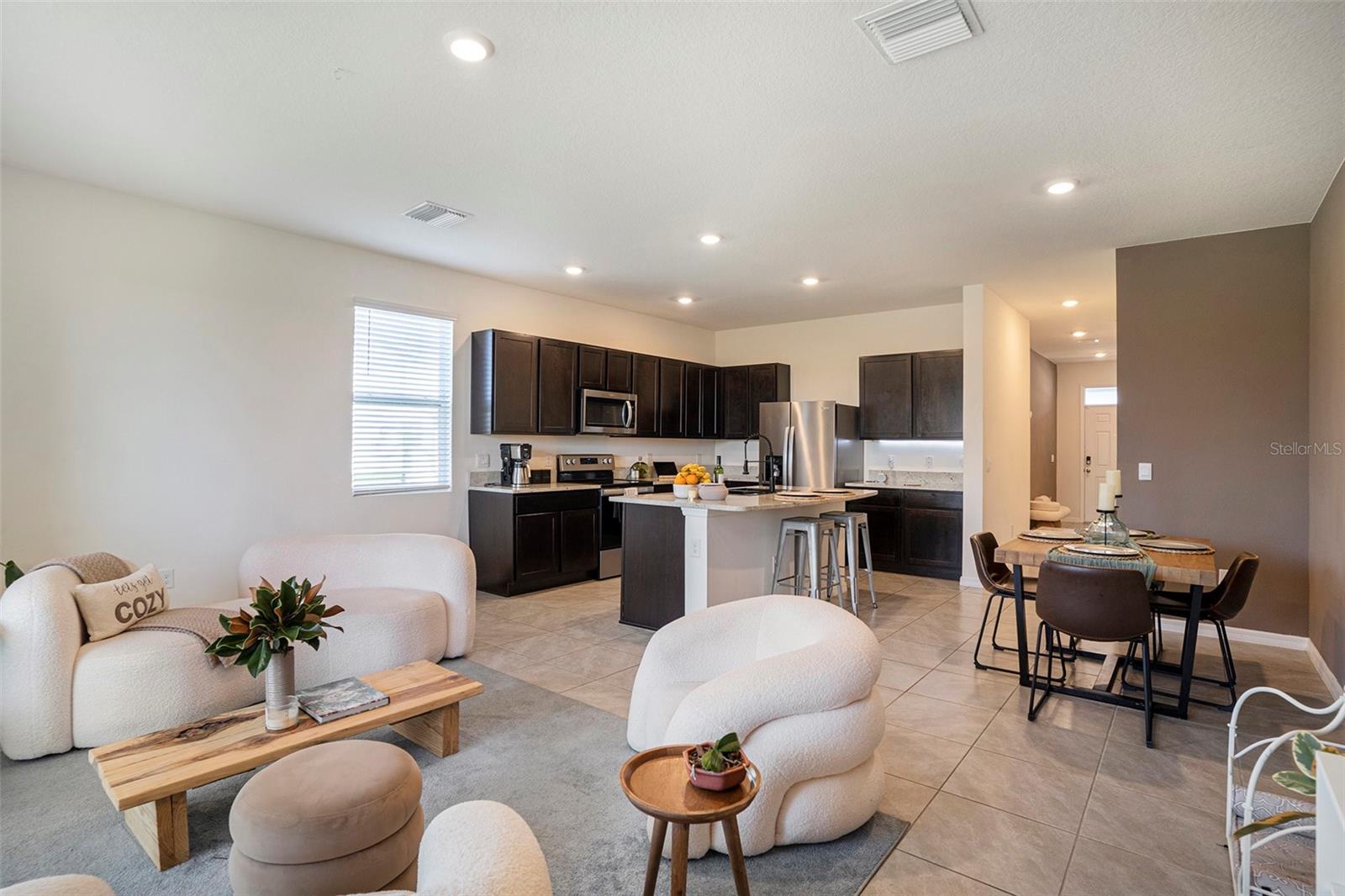 Image 9 of 30 For 194 Mangrove Shade Circle