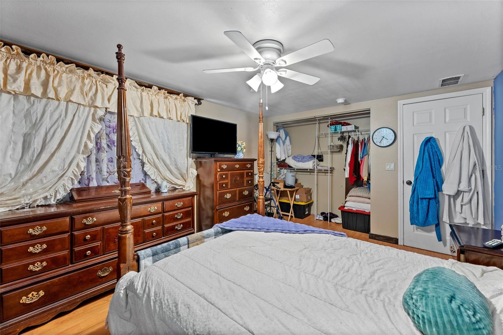 Image 18 of 43 For 36725 Arcadia Avenue