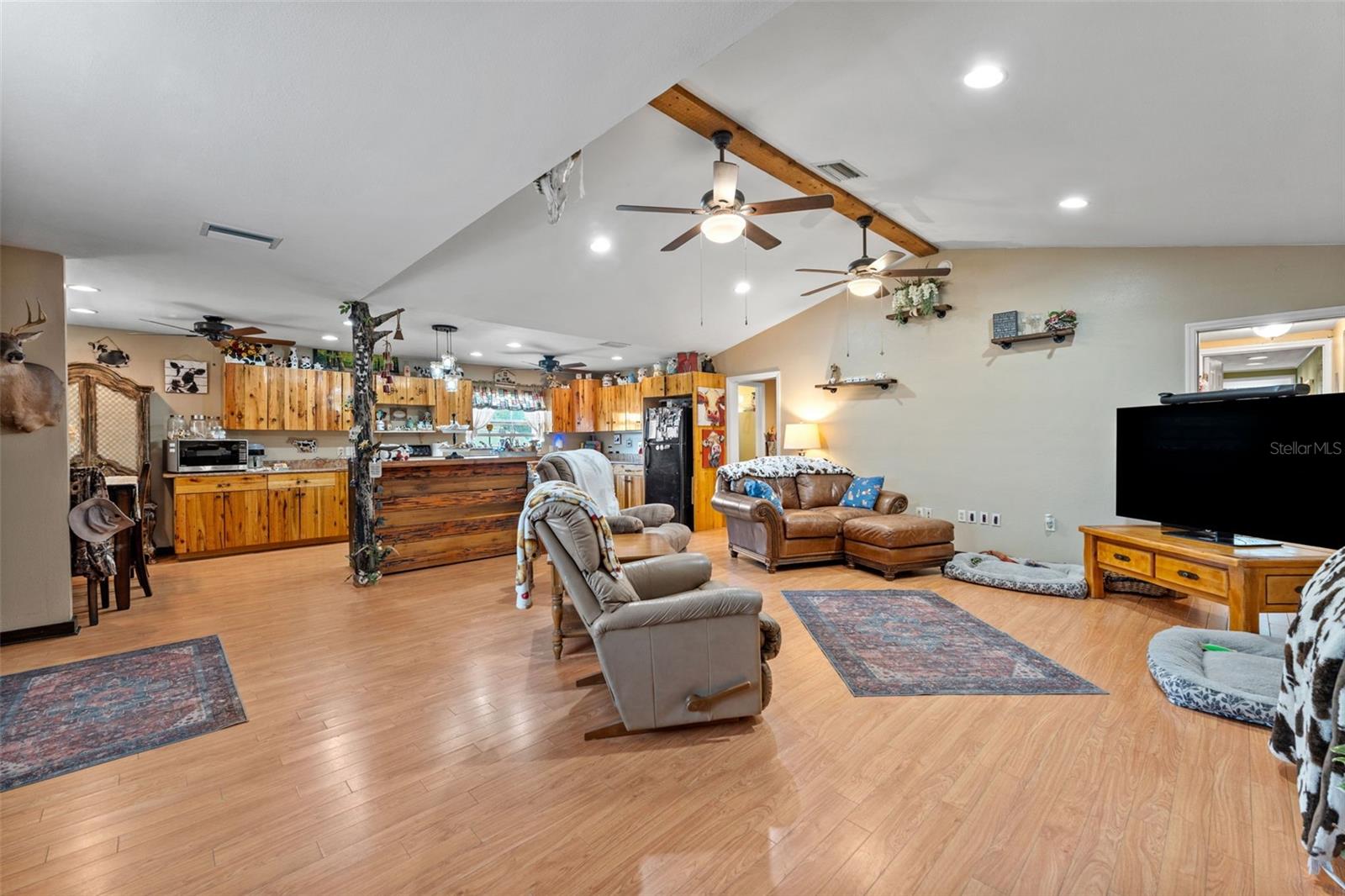 Image 6 of 43 For 36725 Arcadia Avenue