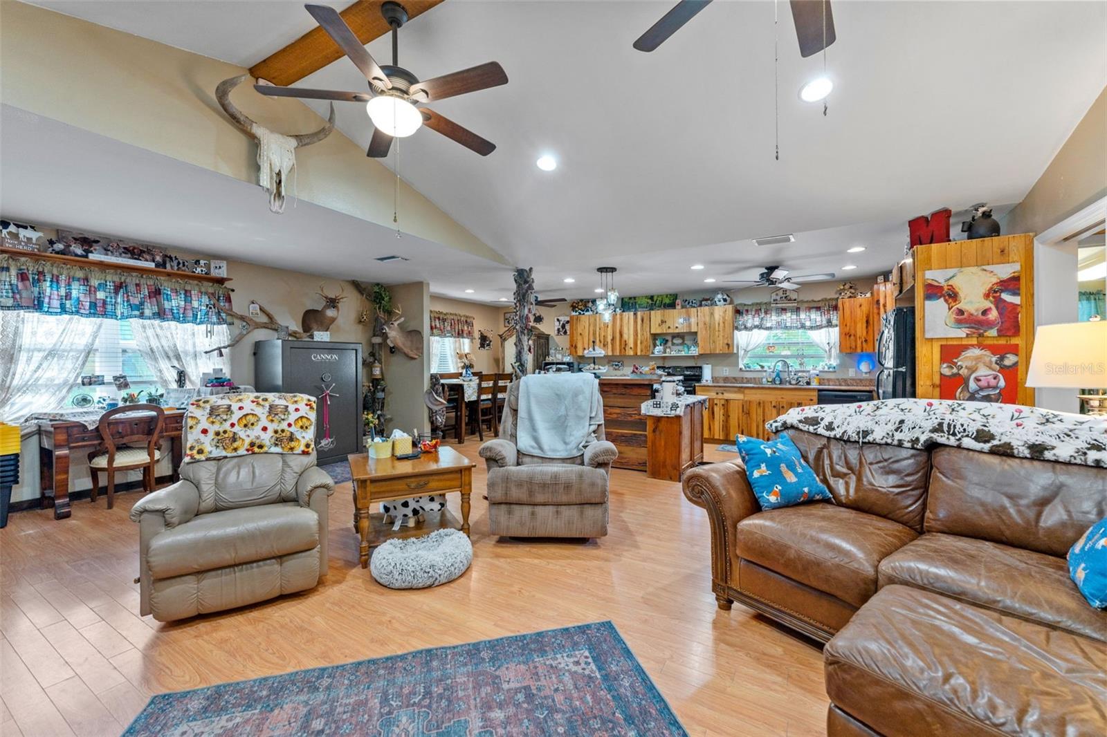 Image 7 of 43 For 36725 Arcadia Avenue