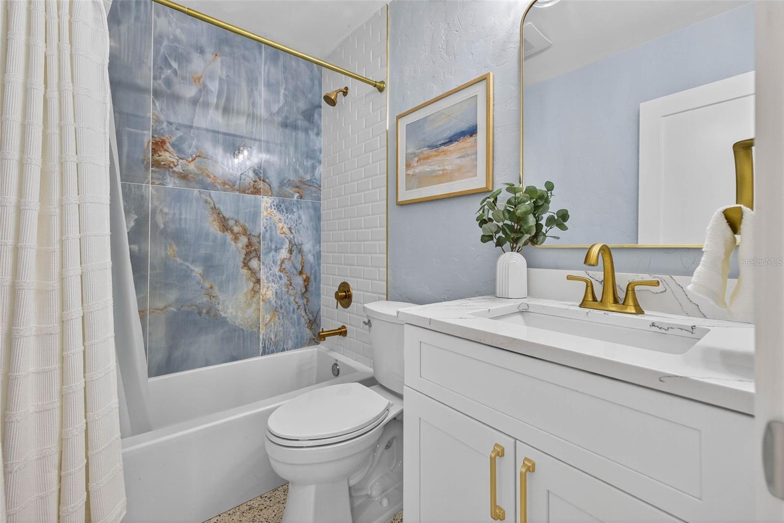 Image 19 of 37 For 4896 Venetian Place Ne