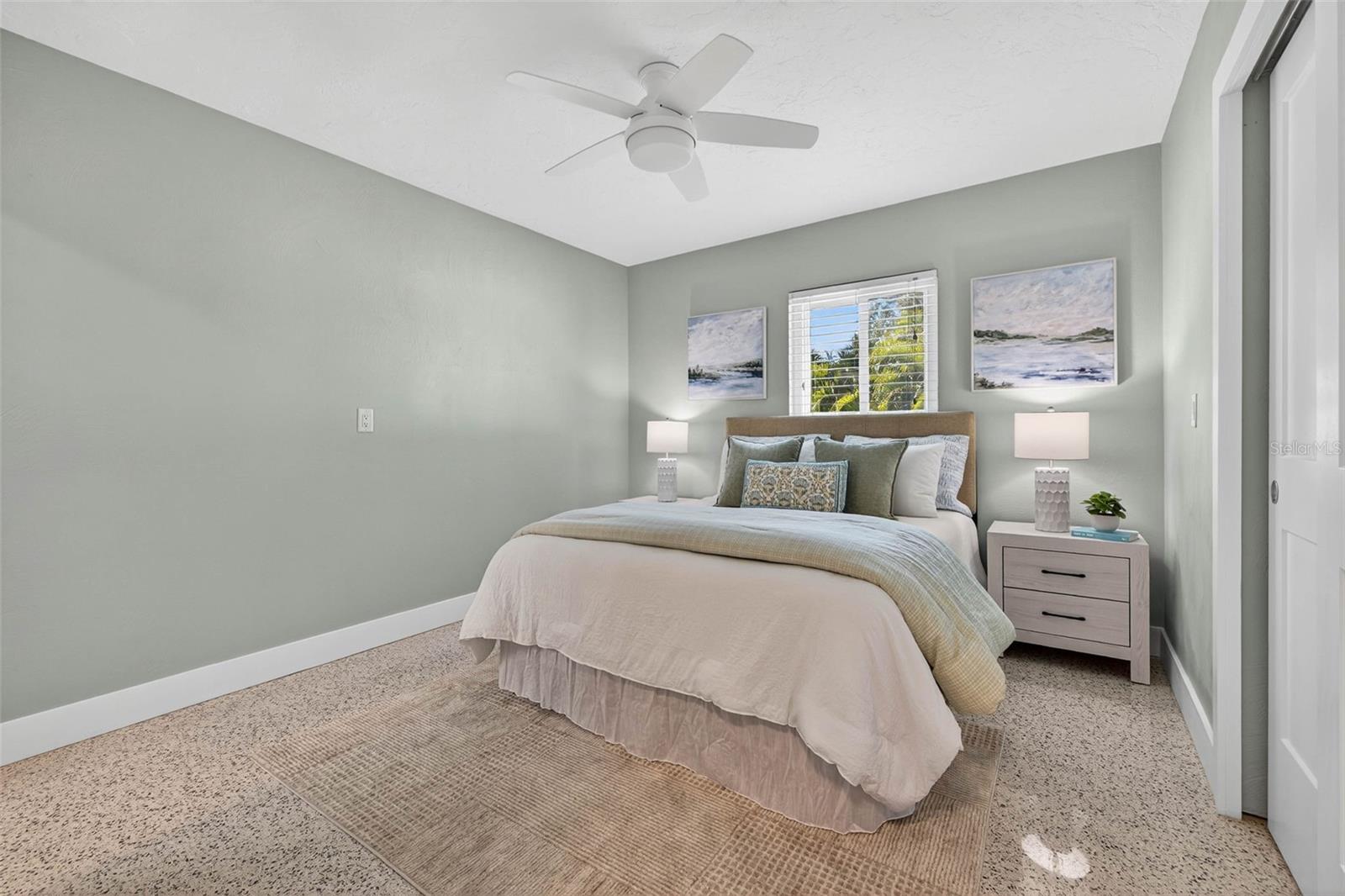 Image 20 of 37 For 4896 Venetian Place Ne