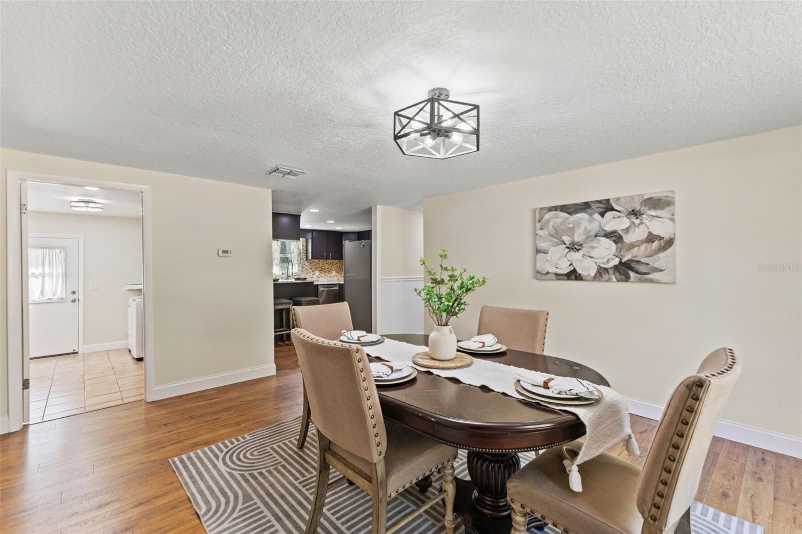 Image 15 of 77 For 17504 Thomas Boulevard