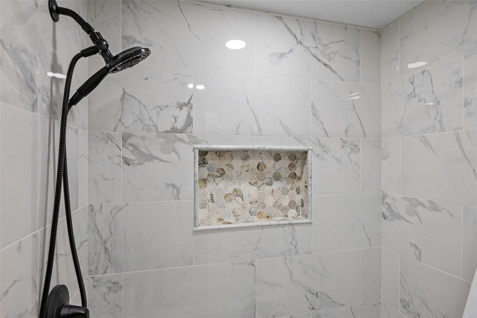 Image 36 of 77 For 17504 Thomas Boulevard