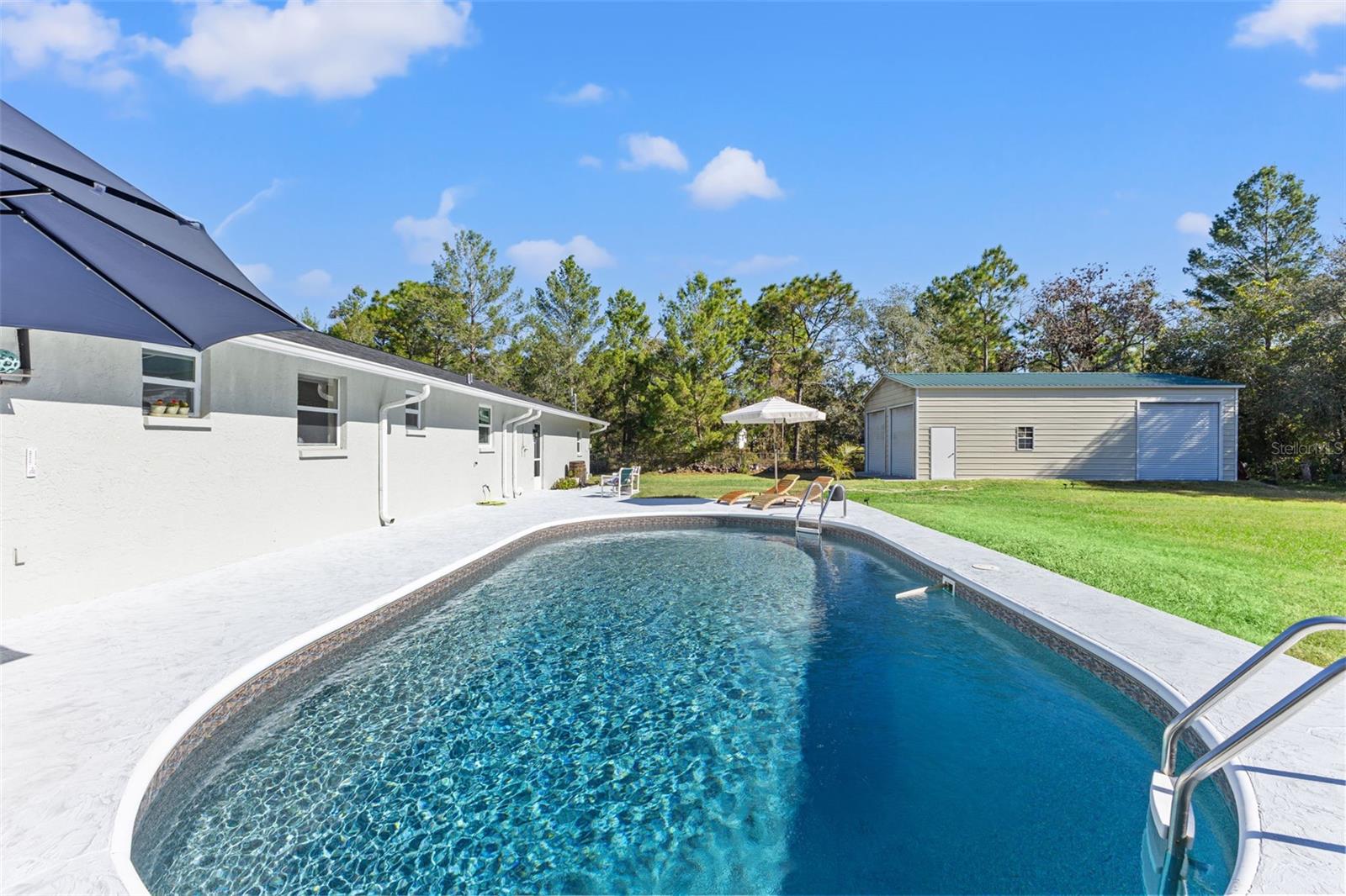 Image 52 of 77 For 17504 Thomas Boulevard