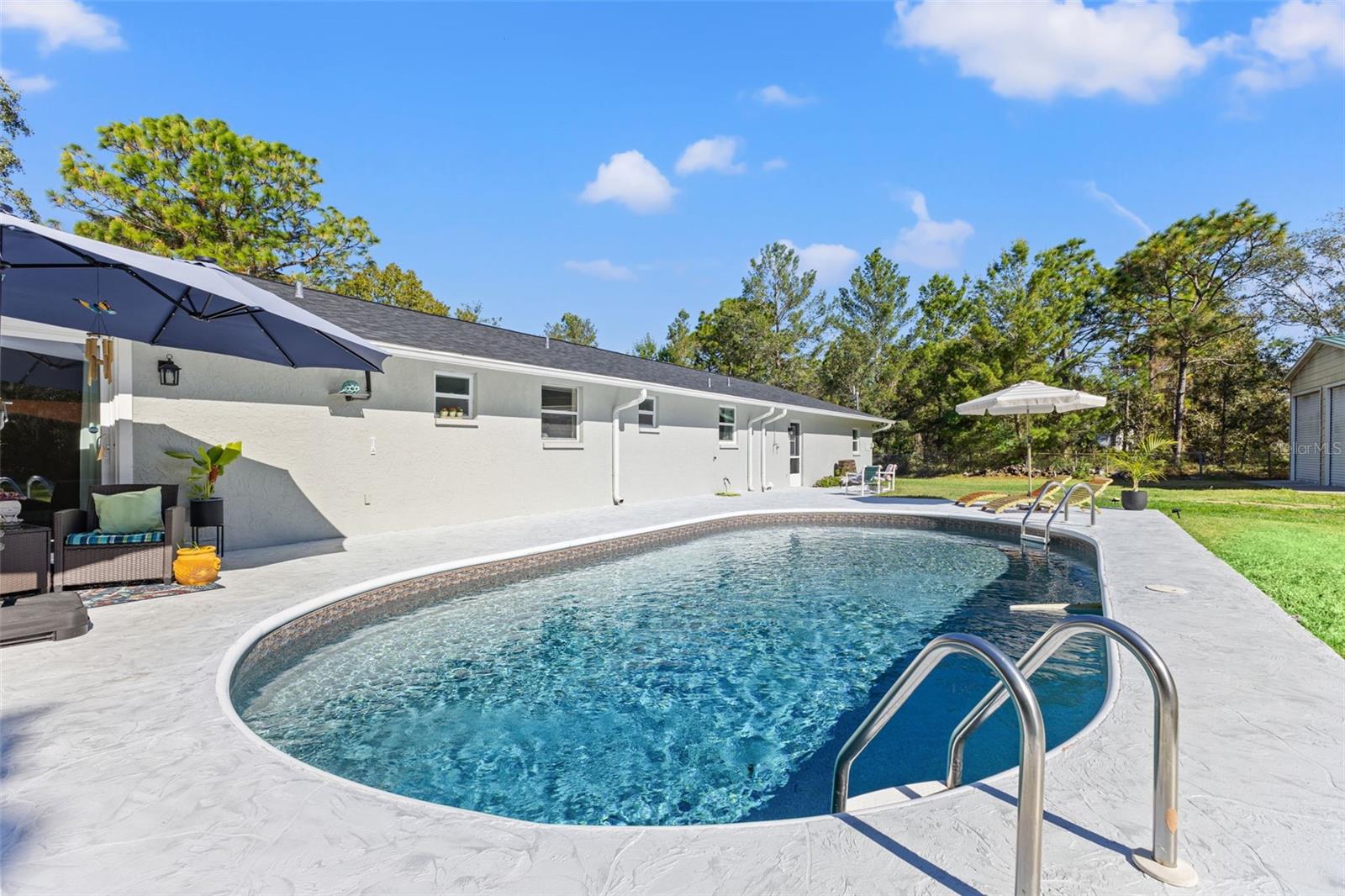 Image 55 of 77 For 17504 Thomas Boulevard