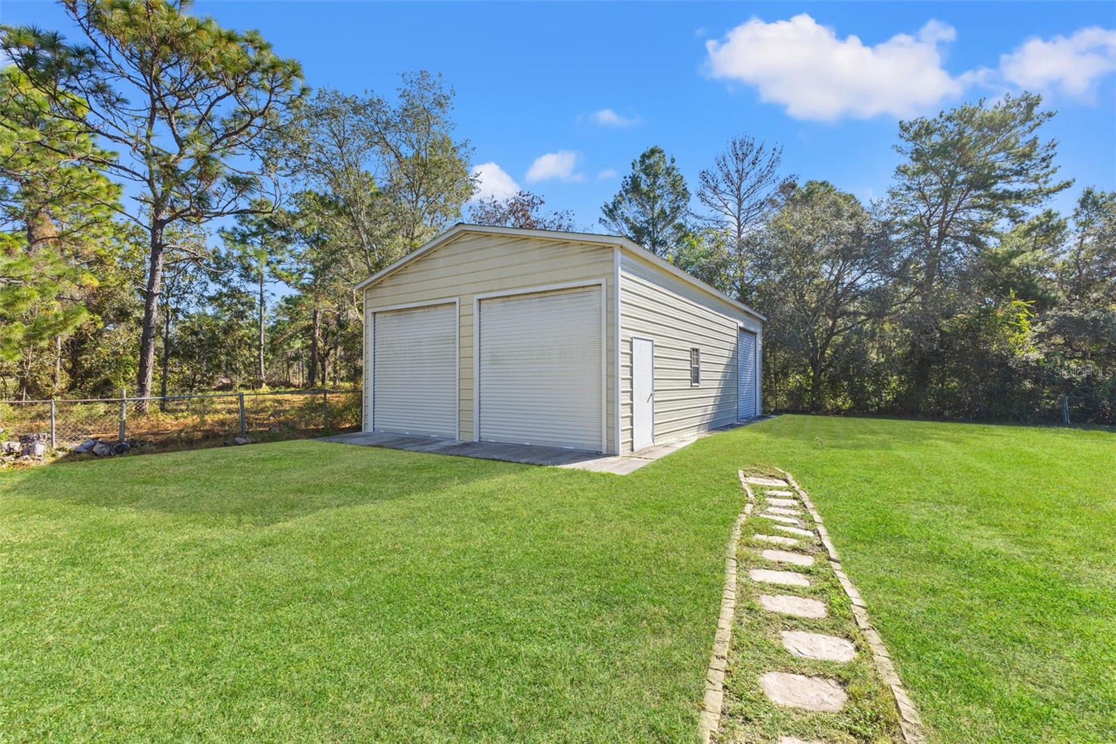 Image 58 of 77 For 17504 Thomas Boulevard