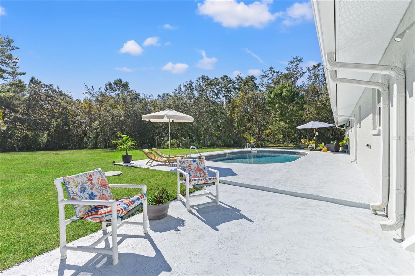 Image 59 of 77 For 17504 Thomas Boulevard