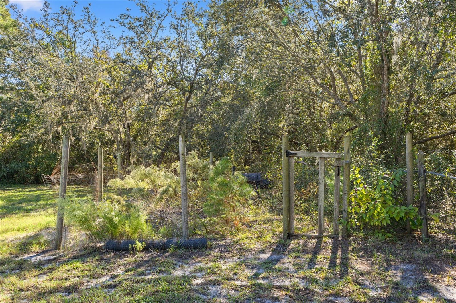 Image 63 of 77 For 17504 Thomas Boulevard