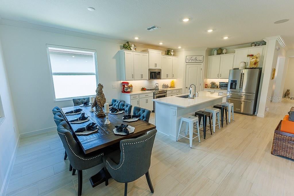 Image 18 of 77 For 10367 Banyan Breeze Boulevard