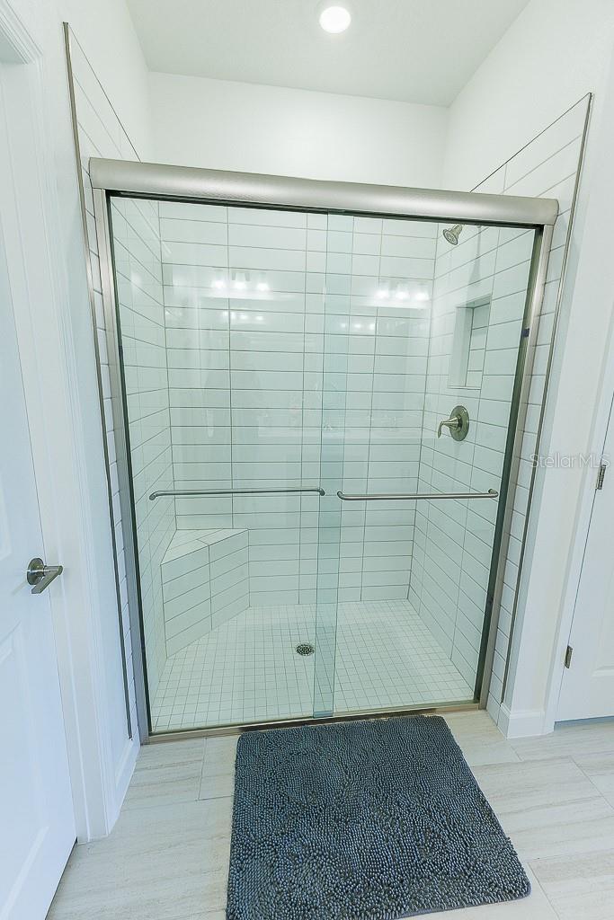 Image 29 of 77 For 10367 Banyan Breeze Boulevard