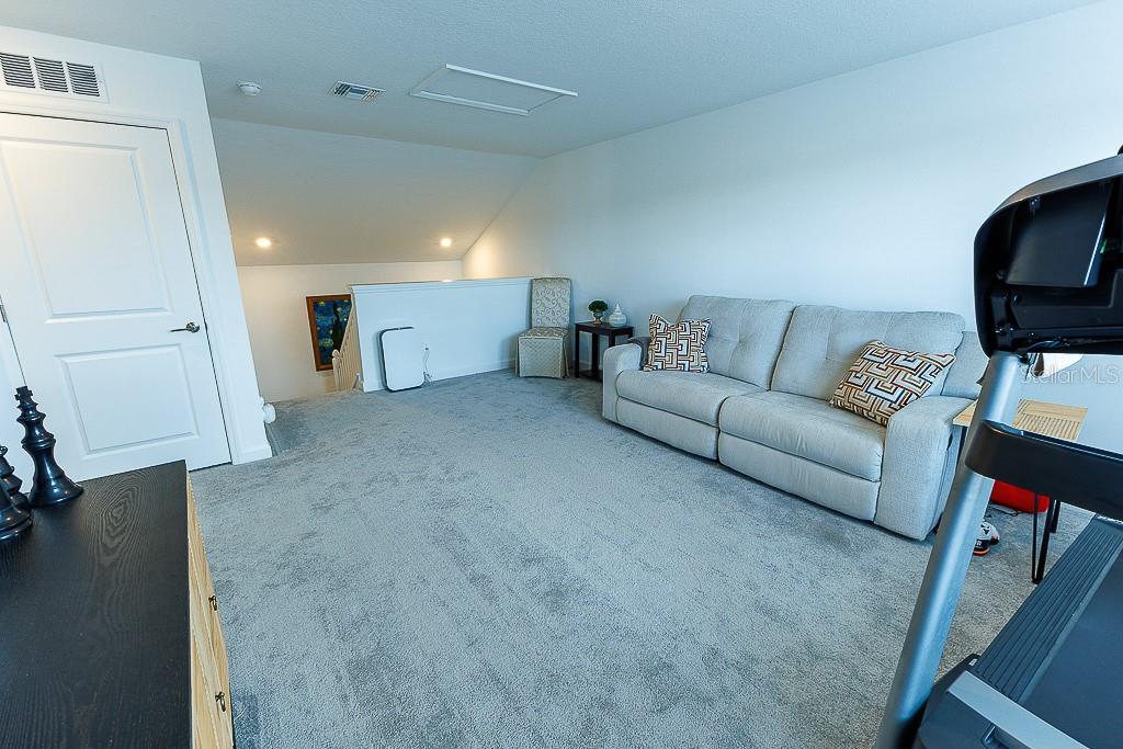 Image 34 of 77 For 10367 Banyan Breeze Boulevard