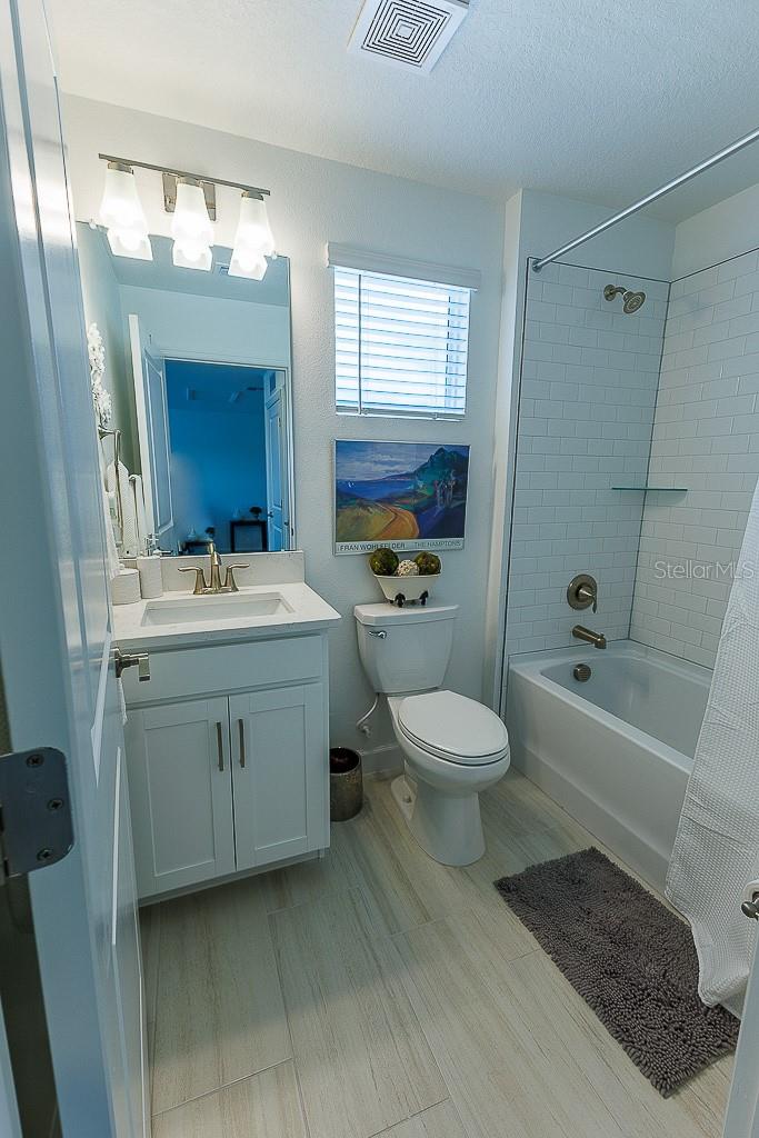 Image 38 of 77 For 10367 Banyan Breeze Boulevard