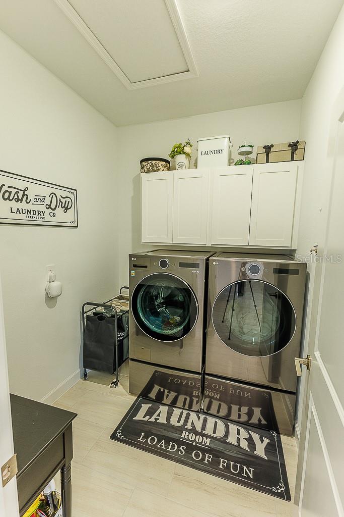 Image 39 of 77 For 10367 Banyan Breeze Boulevard