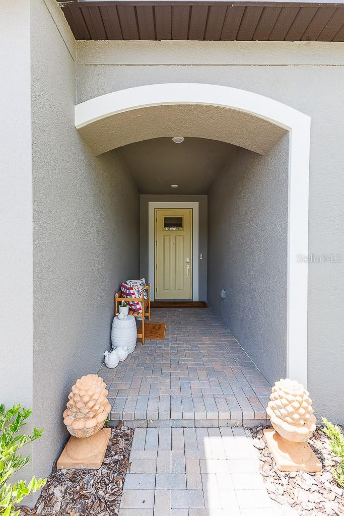 Image 4 of 77 For 10367 Banyan Breeze Boulevard