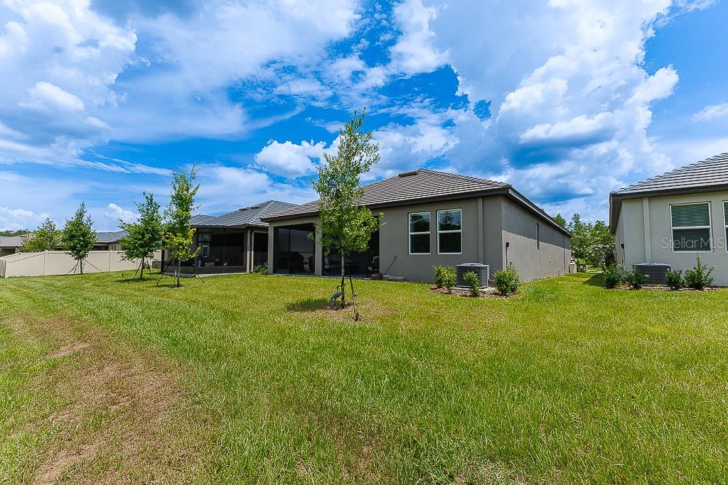 Image 44 of 77 For 10367 Banyan Breeze Boulevard