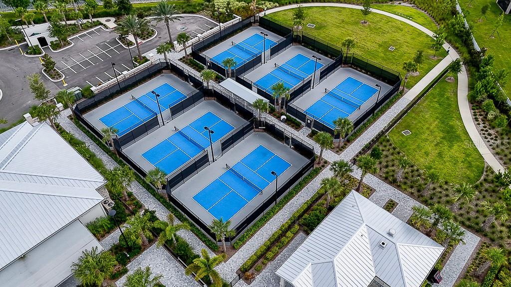 Image 57 of 77 For 10367 Banyan Breeze Boulevard