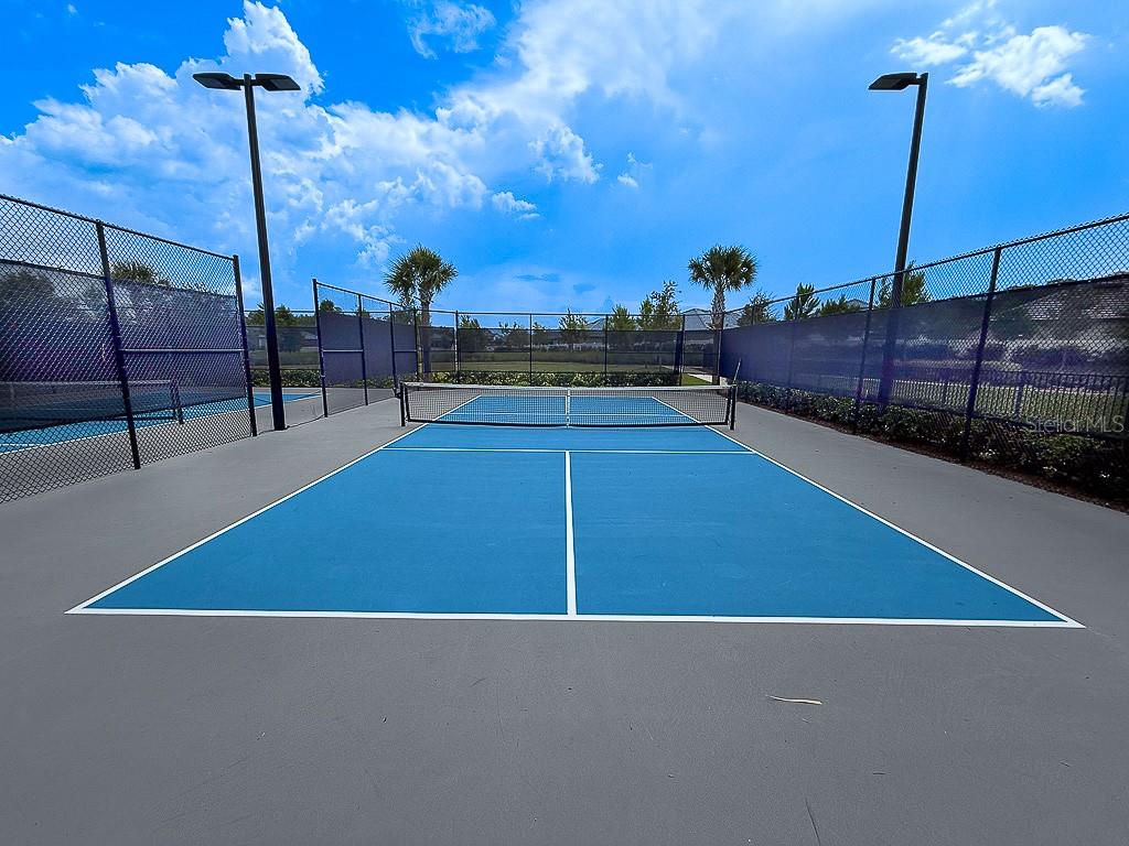 Image 64 of 77 For 10367 Banyan Breeze Boulevard