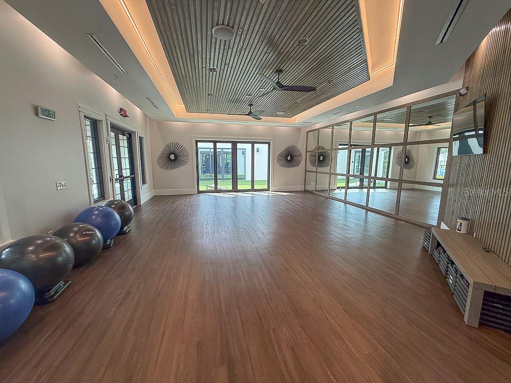 Image 70 of 77 For 10367 Banyan Breeze Boulevard