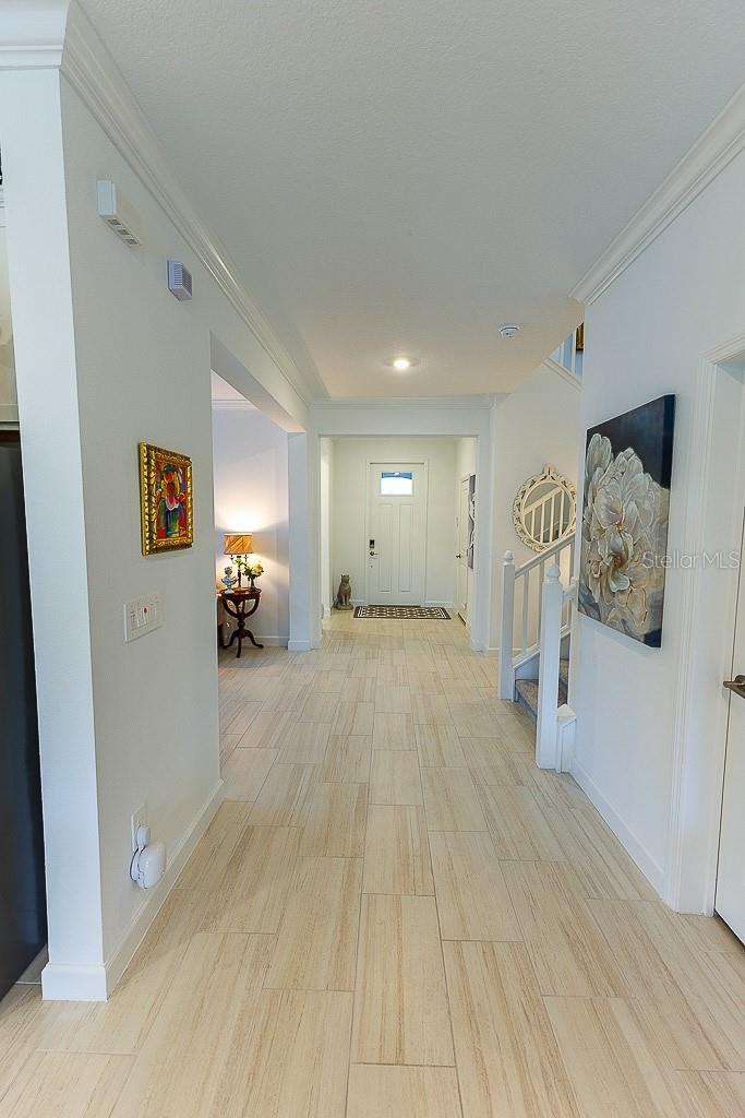 Image 8 of 77 For 10367 Banyan Breeze Boulevard