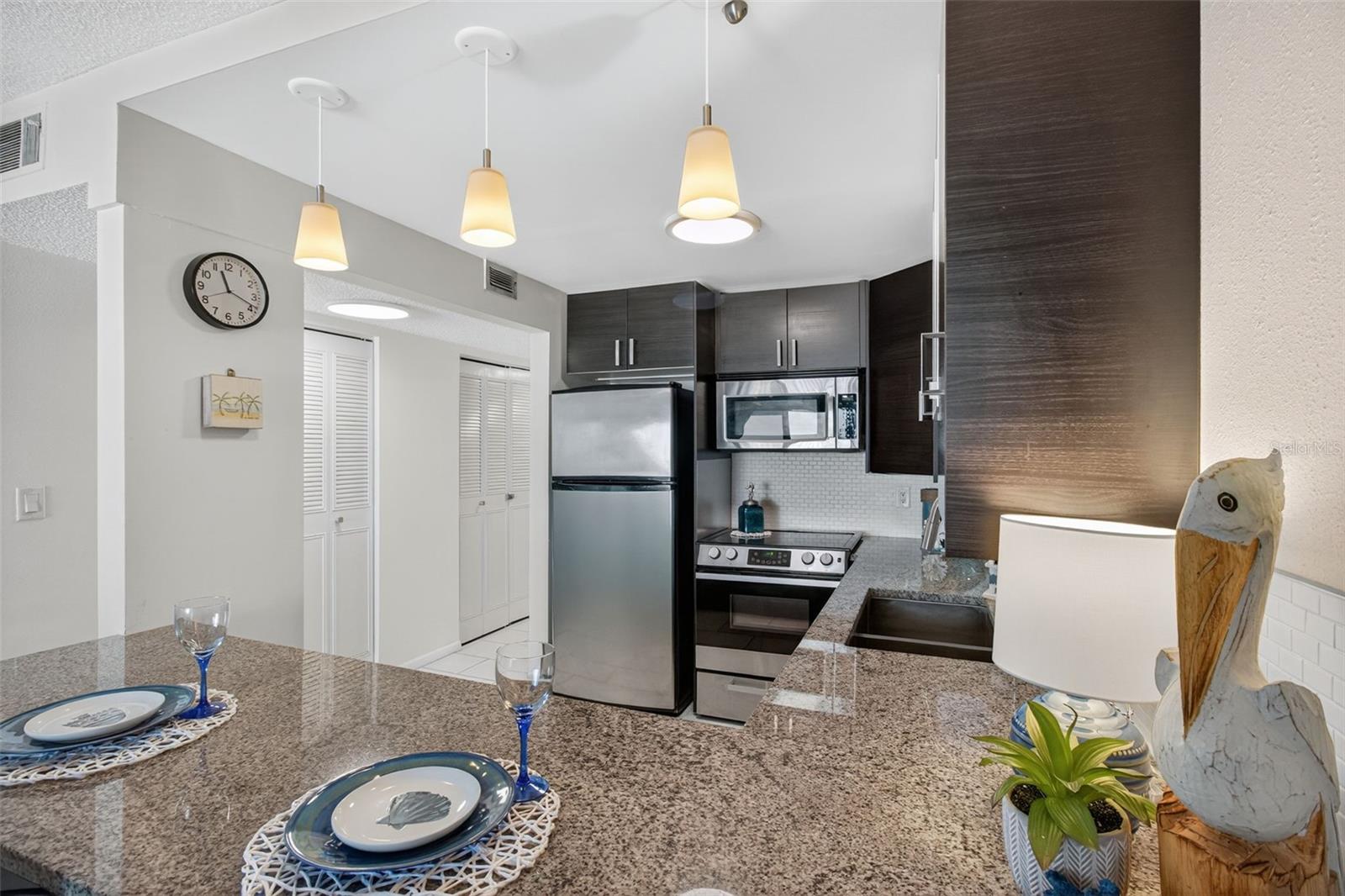 Image 15 of 45 For 1270 Gulf Boulevard 705