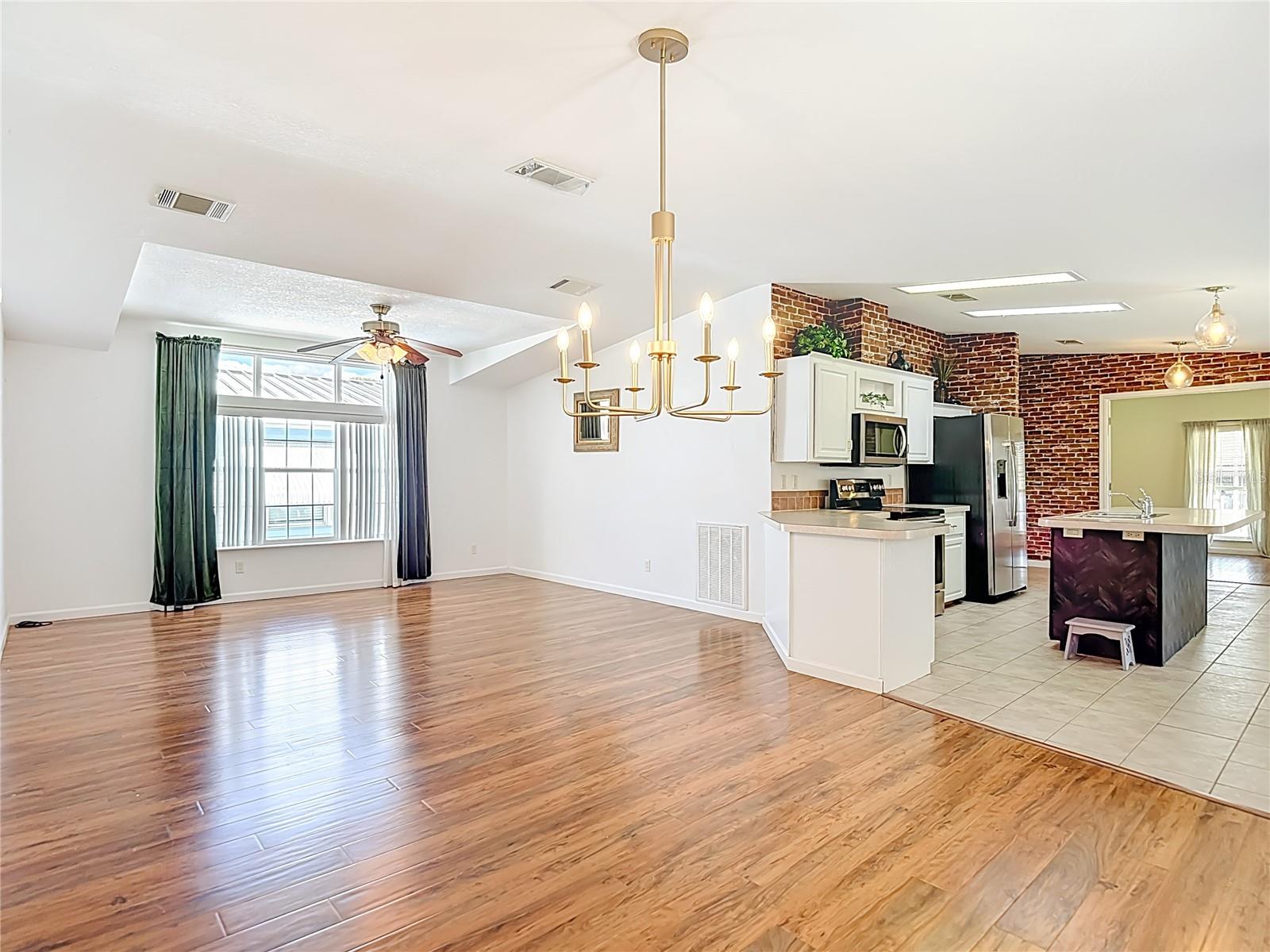 Image 31 of 69 For 5745 Pawnee Street