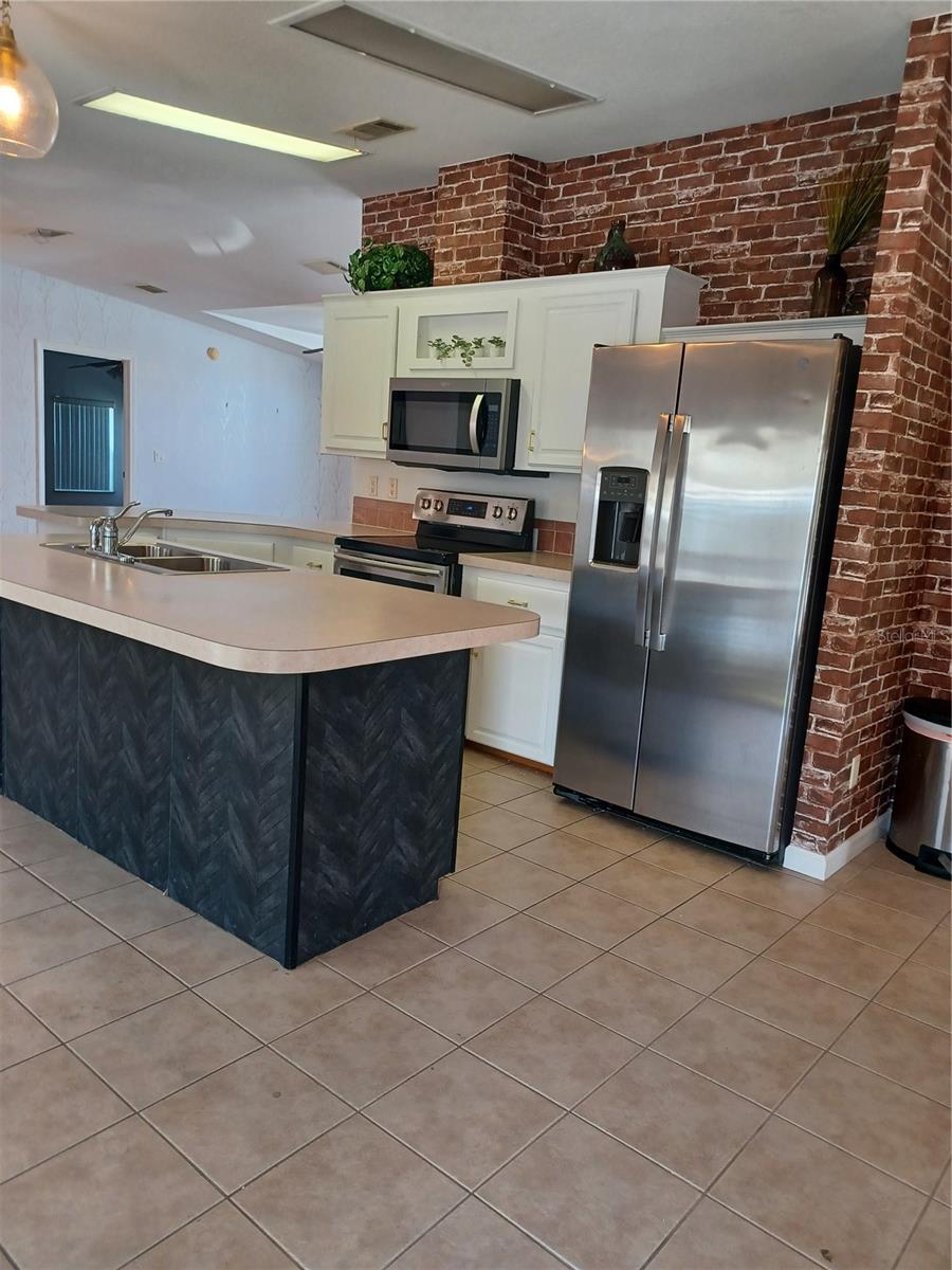 Image 6 of 28 For 5745 Pawnee Street