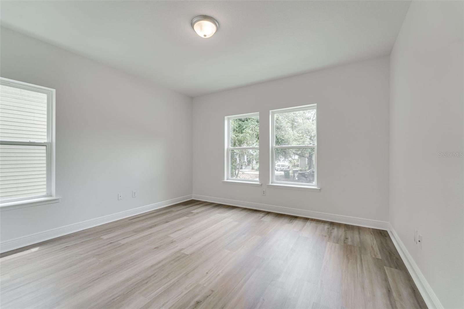 Image 22 of 41 For 1933 Chestnut Street