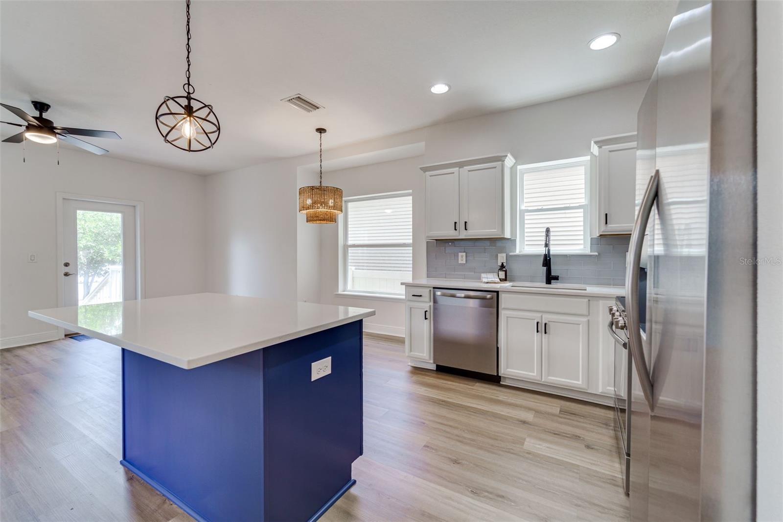 Image 6 of 41 For 1933 Chestnut Street