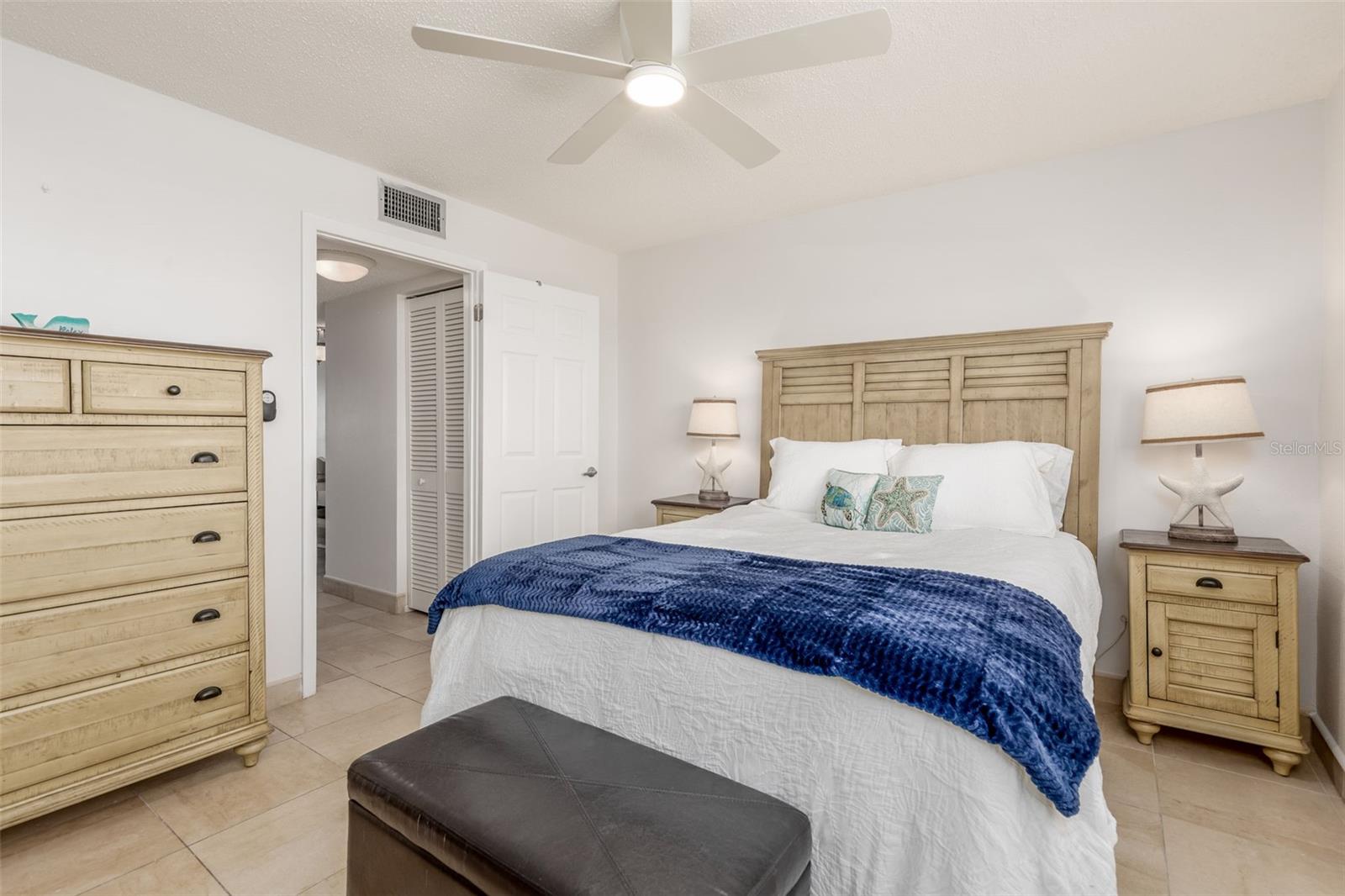 Image 14 of 25 For 8470 Gulf Boulevard 406