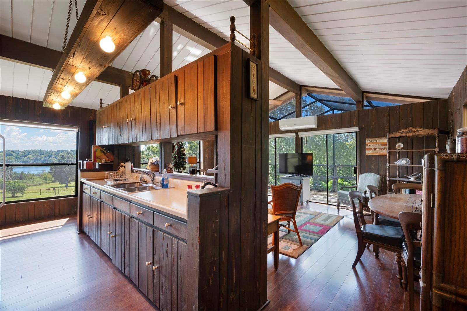 Image 13 of 33 For 32854 Lister Road