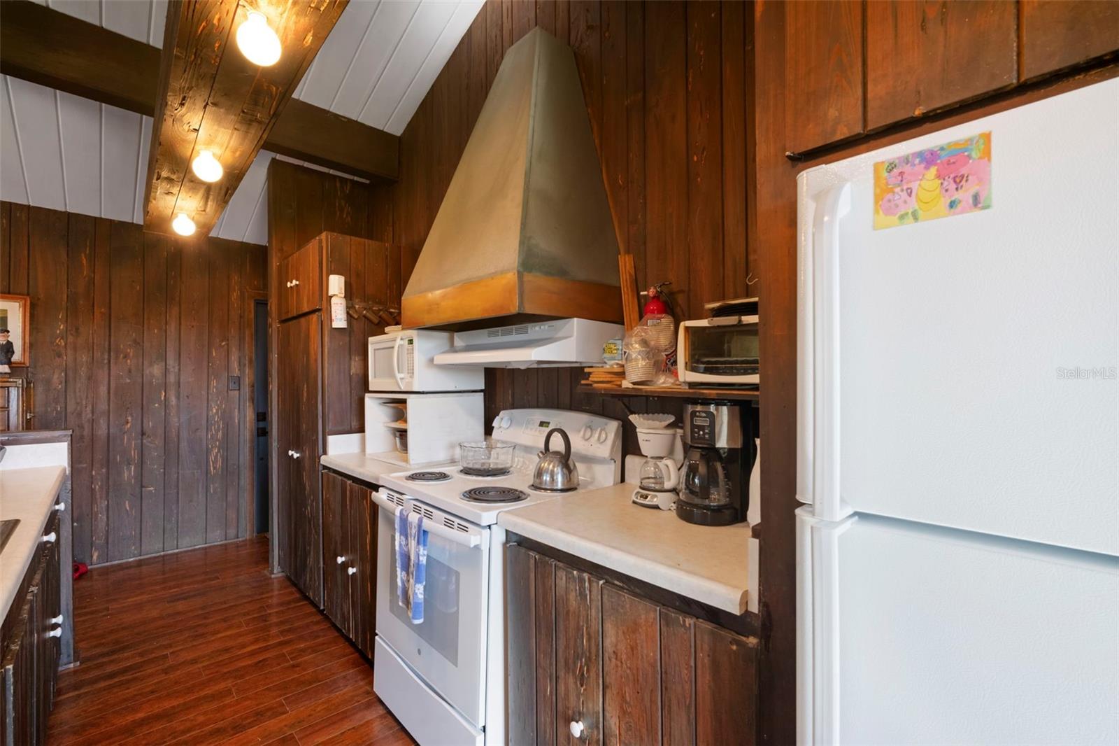 Image 17 of 33 For 32854 Lister Road