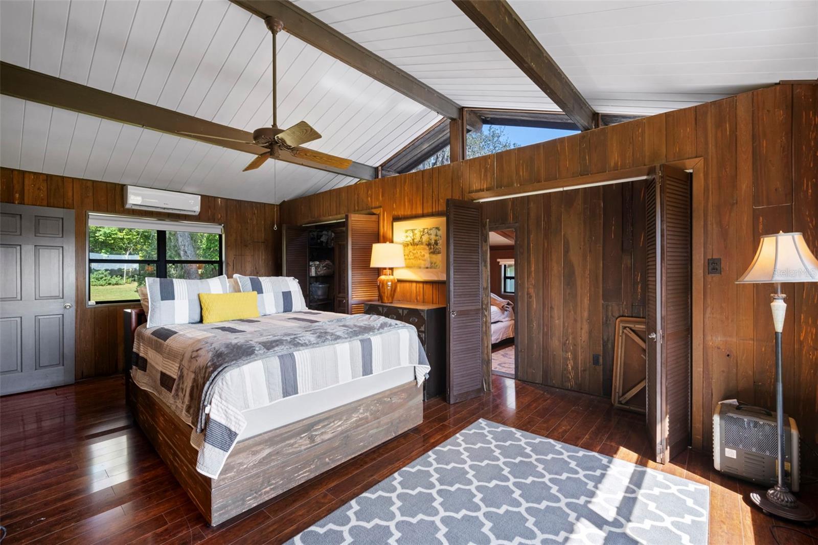 Image 28 of 33 For 32854 Lister Road