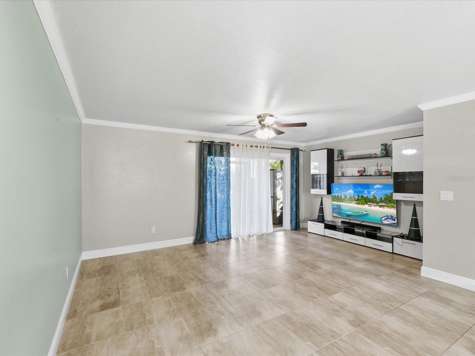 Image 10 of 34 For 144 Douglas Road W A