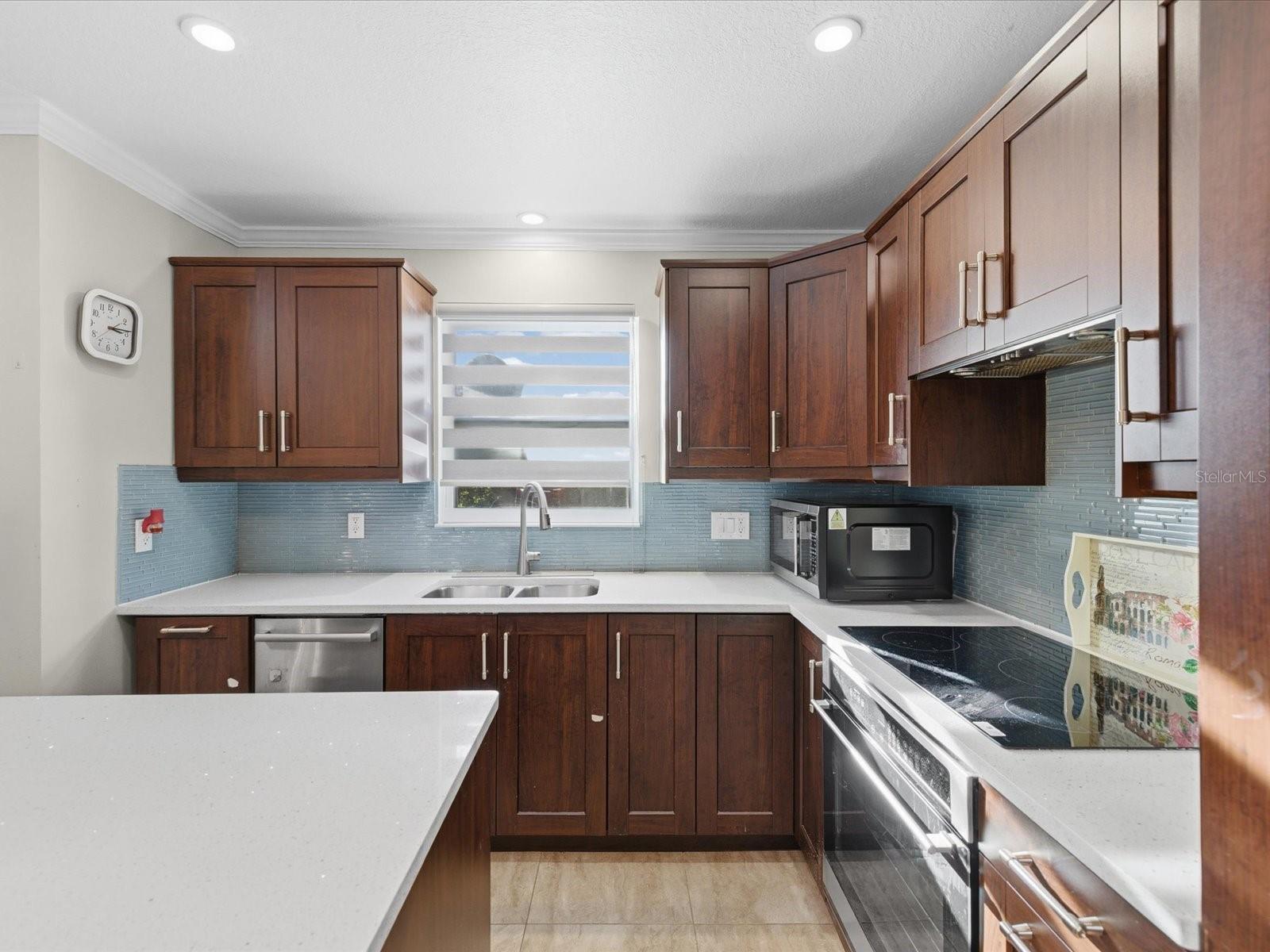 Image 4 of 34 For 144 Douglas Road W A