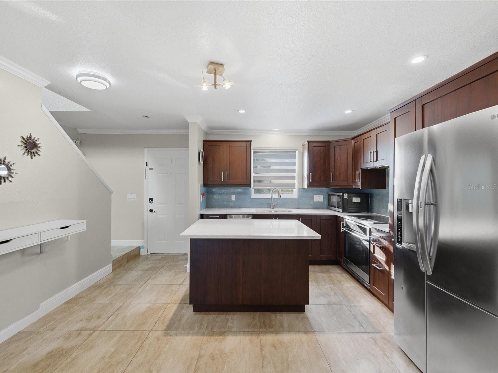 Image 7 of 34 For 144 Douglas Road W A