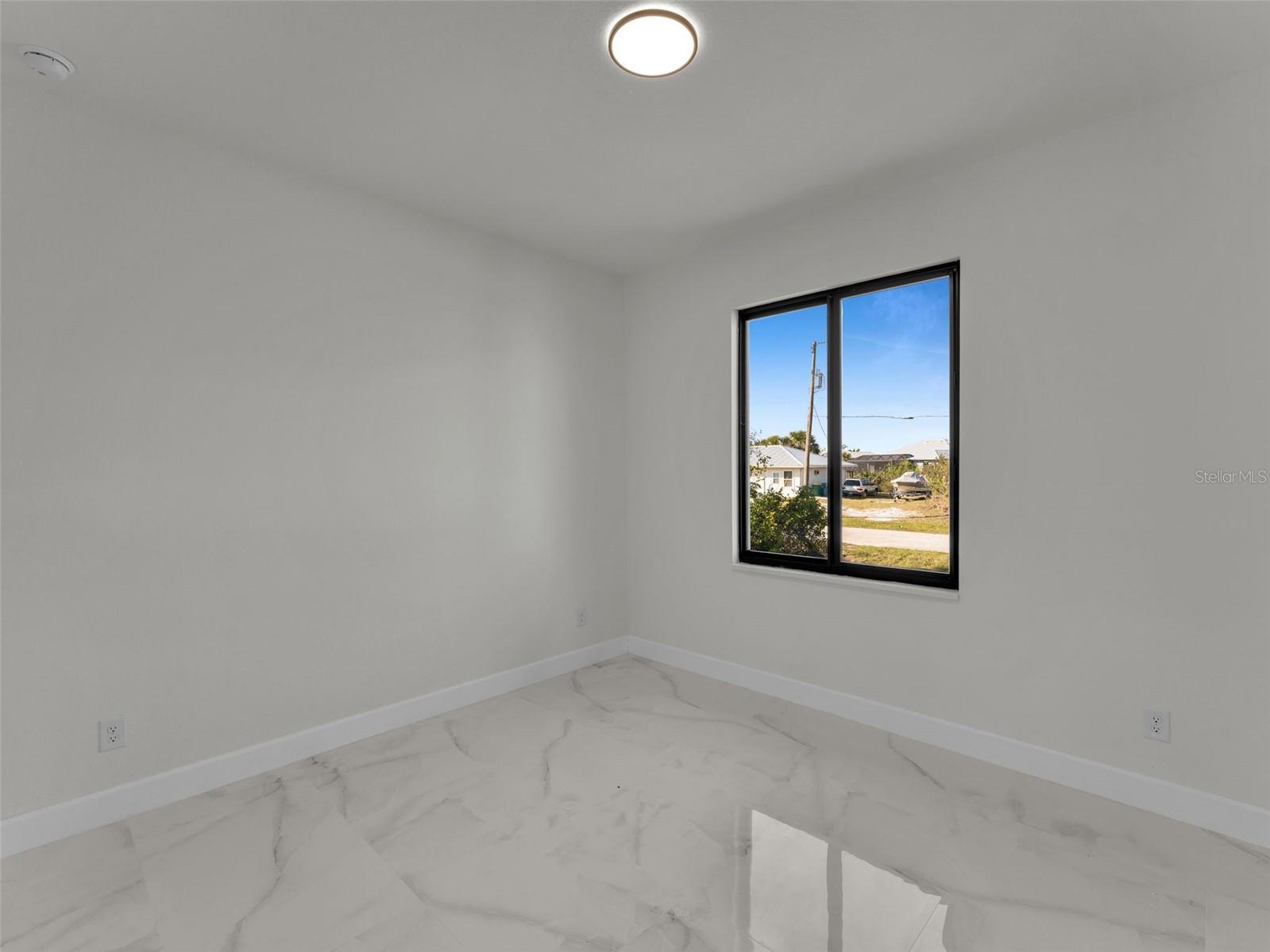 Image 20 of 34 For 14207 Fort Worth Circle