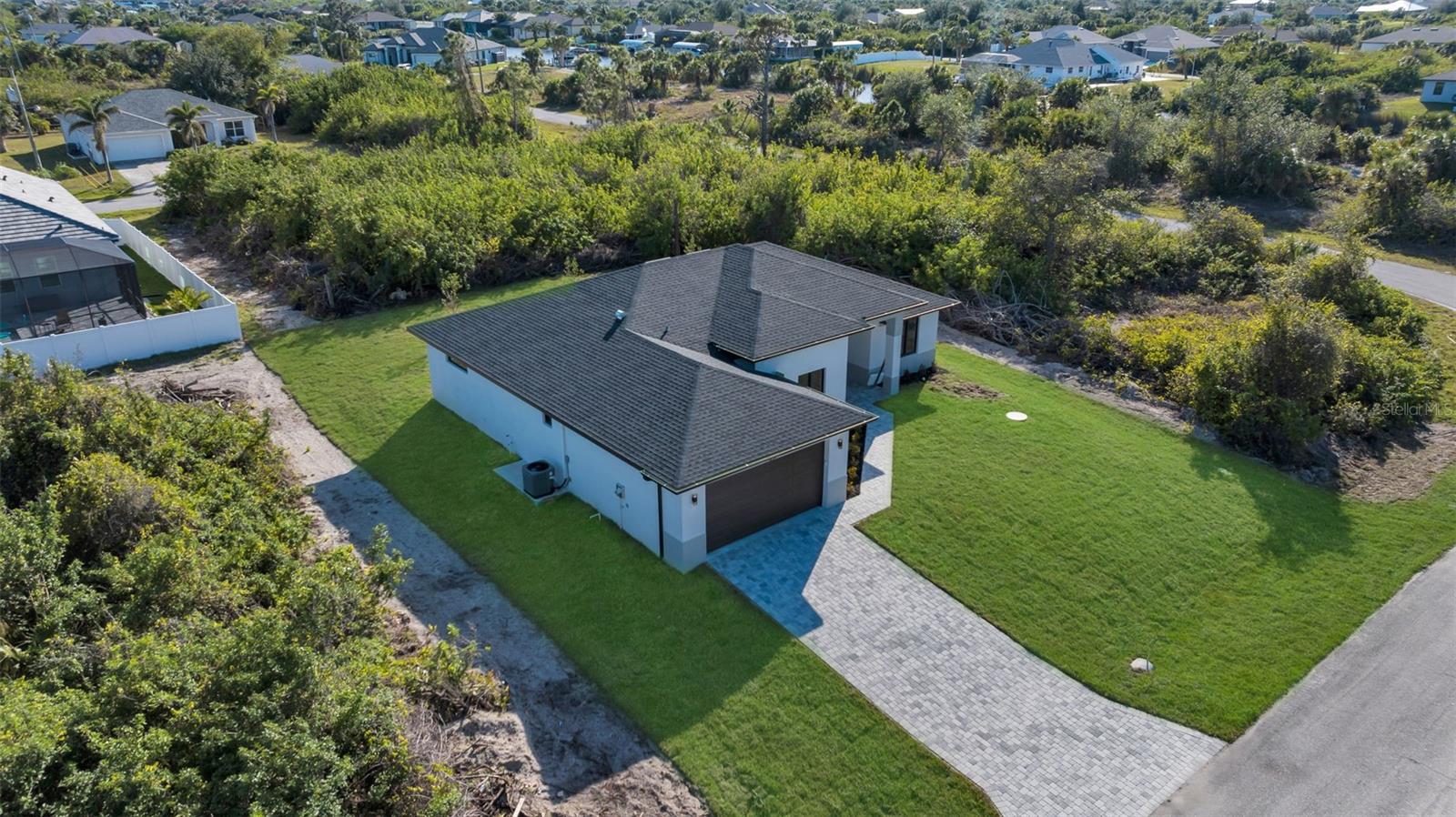 Image 24 of 34 For 14207 Fort Worth Circle