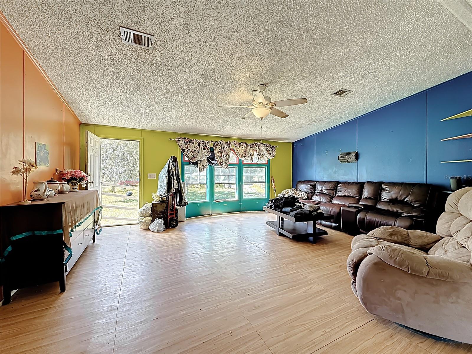 Image 17 of 63 For 2414 Brock Road