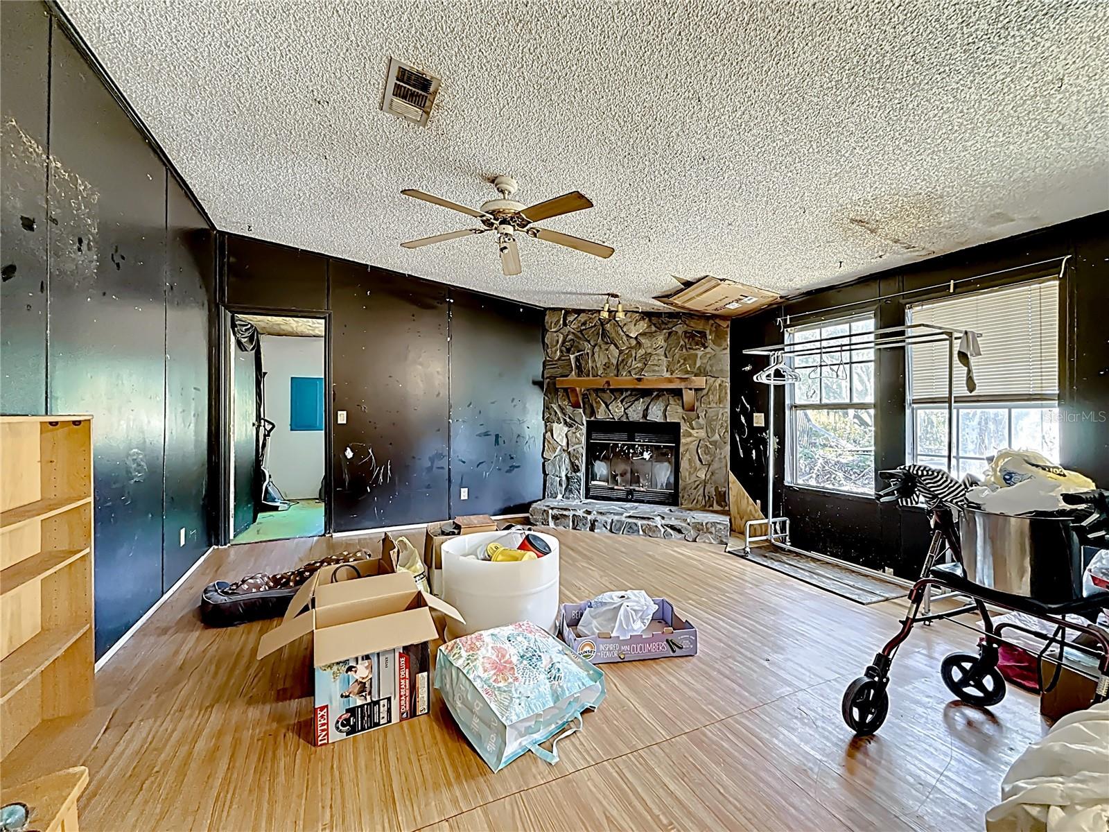 Image 20 of 63 For 2414 Brock Road