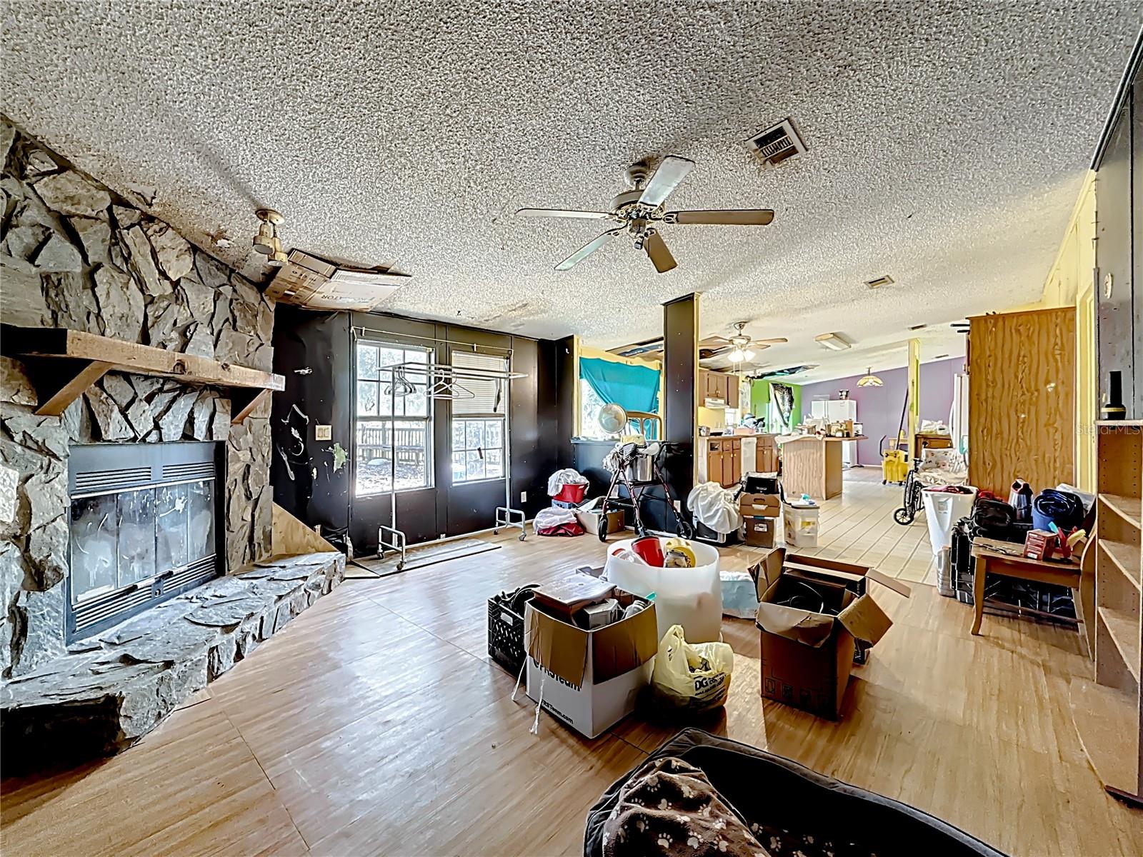 Image 21 of 63 For 2414 Brock Road